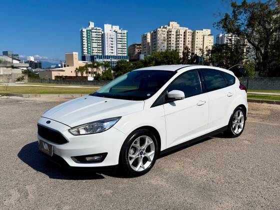 FORD FOCUS 1.6 SE PLUS 16V FLEX 4P MANUAL